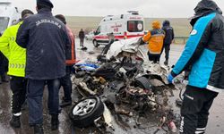 Katliam Gibi Kaza: Otobüs, Otomobili Ezdi!