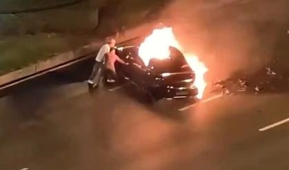 XİAOMİ SU7 Kazası : Kapısı Kilitlenen Sürücü Yanarak Öldü