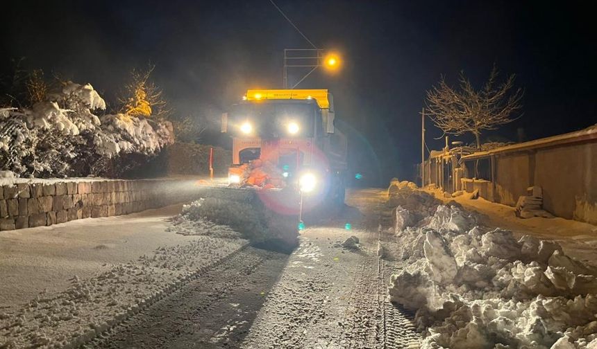 Kar ve Tipi Nedeniyle 128 Yol Ulaşıma Kapandı!
