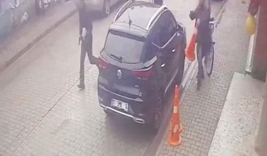 Okul Önünde Saldırıya Uğrayan Öğretmen Ölümden Döndü